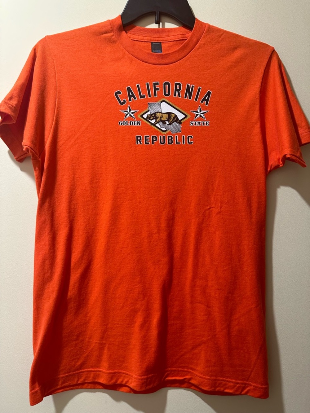 California Republic Men’s Orange Graphic Tee